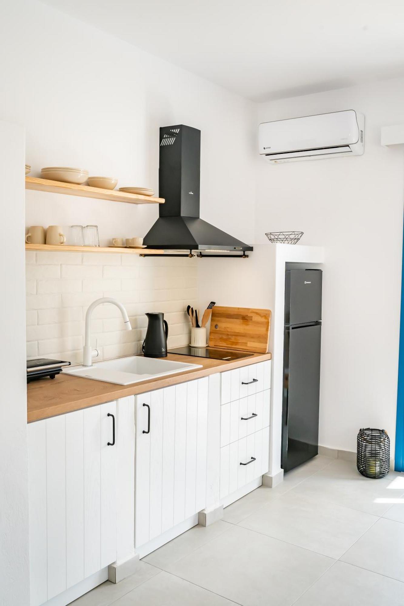 Sea View Apartment Карпатос Екстериор снимка